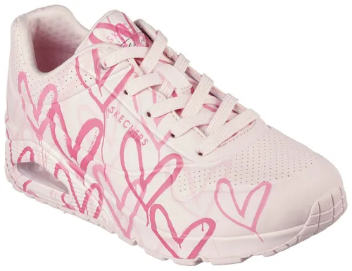 Wedgesneaker SKECHERS "UNO-SPREAD THE LOVE" - Sportliche Damen Sneaker mit Graffiti-Print - Sneaker, Skechers, aus Lederimitat mit coolem Graffiti-Print und Skechers Memory Foam für maximalen Komfort. Ideal für Freizeitaktivitäten und modische Akzente.