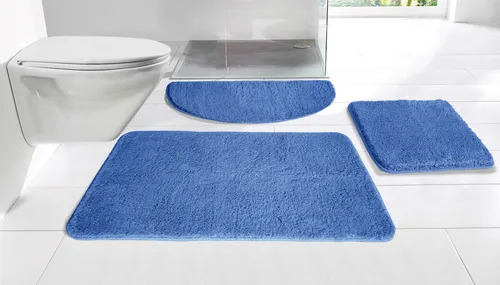 Otto Home Badematte "Inga" – Rechteckiger Badvorleger in Blau (70cm x 110cm) - Die Badematte "Inga" von Otto Home bringt Gemütlichkeit ins Badezimmer. Strapazierfähig und pflegeleicht, sorgt sie für ein angenehmes Gefühl unter den Füßen. Schnelltrocknend und rutschhemmend – ideal für jeden Tag!
