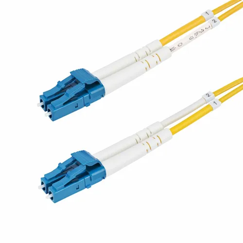 Startech.Com 30M LC to LC Single Mode Duplex Fiber Optic Kabel - Fiber Optik Kabel, 30 Meter Länge für schnelle Datenübertragung und optimale Signalqualität, ideal für Netzwerkverbindungen.