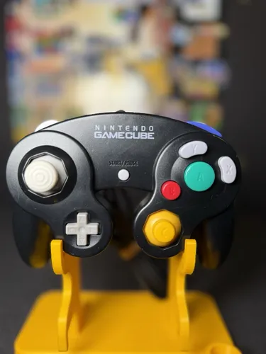 Original Gamecube Controller Schwarz für Nintendo GameCube (B-Ware) - Controller für Nintendo GameCube, kabelgebunden und ideal für Retro-Gaming-Fans, bietet ein authentisches Spielerlebnis.