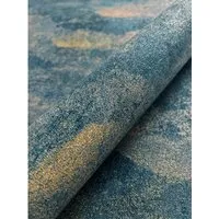 Newroom Vliestapete Mislav Dunkelblau mit Glitzer - Moderne Vliestapete in elegantem Dunkelblau mit faszinierendem Glitzer-Effekt. Ideal für stilvolle Akzentwände und schafft eine luxuriöse Atmosphäre in jedem Raum.