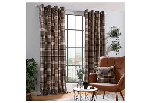 heimtexland Vorhang Dekoschal Wolle Tartan Karo Ösenschal - Gardinen in trendigem Tartan Karomuster, blickdicht und pflegeleicht, ideal für stilvolle Wohnräume. Maße: 240x135 cm, mit hochwertigen Metall-Ösen für einfache Montage.