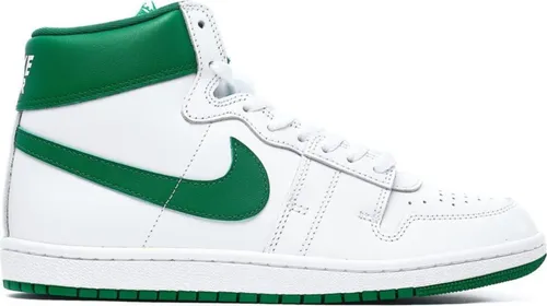 Nike Jordan Air Ship PE Sneaker für Herren, Größe 44 - Sneaker für Basketball und Freizeit, mit hochwertigem Leder-Obermaterial und rutschfester Gummisohle für optimalen Halt und Stil.