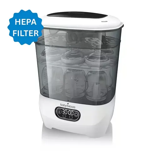Baby Brezza Fläschensterilisator mit Trockner - Vaporisatoren: Spart Zeit für Eltern! Der Baby Brezza Sterilizer Dryer sterilisiert und trocknet in einem Schritt, tötet 99,9% der Keime und hat die höchste Kapazität auf dem Markt.
