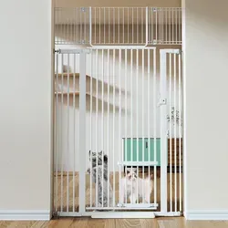 Extra hohes Katzengitter 180 cm mit Katzentür - Kindersicherung mit 180 cm Höhe für sicheren Schutz vor kletterfreudigen Haustieren. Integrierte Katzentür und Rampe für barrierefreies Überqueren.