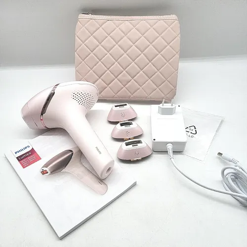 Philips Lumea 9900 Series - IPL-Haarentfernungsgerät mit SenseIQ - IPL-Gerät für sanfte Haarentfernung mit 3 Aufsätzen für Körper, Gesicht und Präzisionsbereiche. Genießen Sie bis zu 92 % weniger Haare nach nur 3 Behandlungen und 18 Monate glatte Haut.