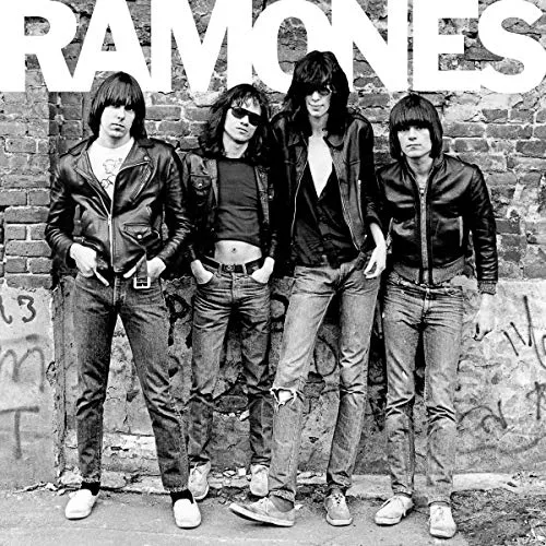 Ramones [Vinyl LP] - Remastered Edition - New Wave & Post-Punk - Hochwertige Remastered Vinyl LP der legendären Ramones, perfekt für Sammler und Musikliebhaber.