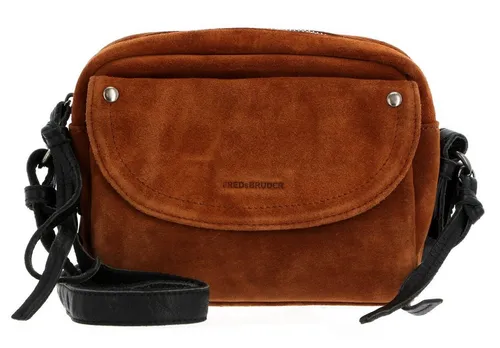 FREDsBRUDER Umhängetasche Stitch in Caramel - Elegante Umhängetasche aus weichem Rindsleder, stufenlos verstellbarer Schulterriemen für optimalen Tragekomfort. Mit geräumigem Hauptfach und praktischen Fächern bleibt alles gut organisiert.