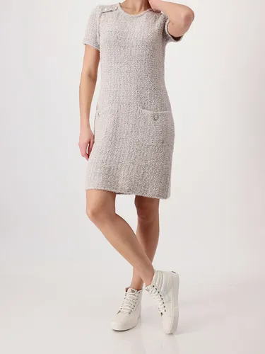Monari Strickkleid in Beige, Größe 40 für Damen - Damen Kleider - Elegantes Strickkleid von Monari mit Zierknöpfen und Glitzerfäden, perfekt für besondere Anlässe oder den Alltag.