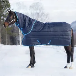 Horseware Amigo Insulator Plus Super Heavy 550g - Navy/Electric Blue, 125 - Reiten: Hochwertige Stalldecke mit 550g Füllung für optimalen Kälteschutz und glänzendes Fell, inklusive abnehmbarem Halsteil und verstellbarer Kreuzbegurtung.