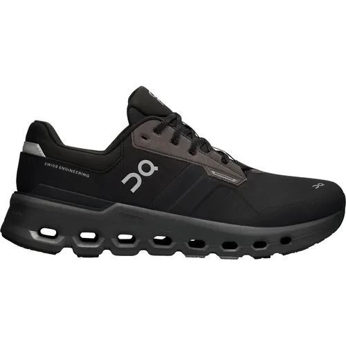 ON Herren Laufschuhe Cloudrunner 2 Waterproof - Wasserdichte Laufschuhe mit verbesserter Dämpfung und Halt. Ideal für jeden Lauf bei jedem Wetter. Entdecke hochwertige Sportartikel für Damen, Herren und Kinder bei INTERSPORT.