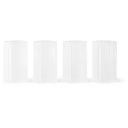 ferm LIVING Verrine Ripple, 4er-Set, weiß, 140 ml - Elegante 4er-Set aus mundgeblasenem Glas, ideal für Vorspeisen und Desserts. Die matte Oberfläche verleiht einen modernen Touch und die Gläser können als Deckel für die Ripple-Karaffe verwendet werden.