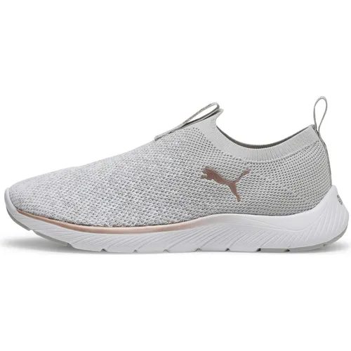 PUMA Damen Softride Remi Slip-on Knit Wn's Straßenlaufschuhe - Laufschuhe mit flacher Absatzform und modernem Slip-on Design für optimalen Komfort beim Laufen.