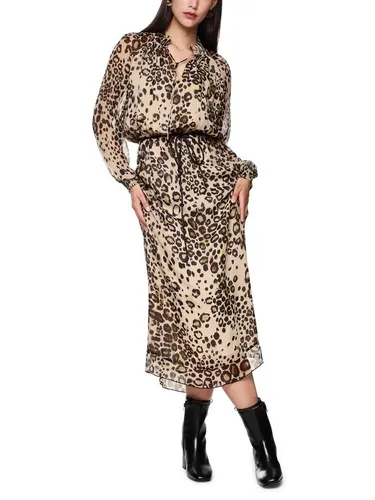 Marc Cain Maxikleid Feminine Rigour mit Leo-Print - Elegantes Sommerkleid in soft cappuccino, locker geschnitten und fließend. Ideal für warme Tage, mit V-Ausschnitt und langem Arm für einen femininen Look.