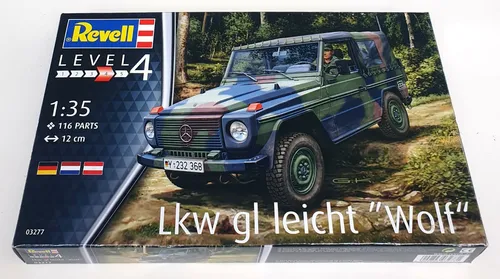 Revell 03277 Plastik Bausatz Mercedes Lkw gl leicht "Wolf" 1:35 - Detaillierter Bausatz des Mercedes Lkw gl leicht im Maßstab 1:35. Ideal für Modellbau-Enthusiasten, die Wert auf Präzision und Qualität legen. Lieferung unmontiert, Farbe: Grün, Länge: 12 cm.