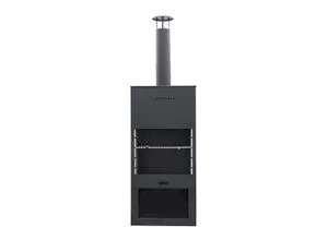 Westmann Grill und Gartenkamin – Terrassenofen in Schwarz - Rustikaler Grillofen aus pulverbeschichtetem Stahl, ideal für Genussgriller, bietet archaisches Grillvergnügen und schafft eine gemütliche Atmosphäre im Freien.