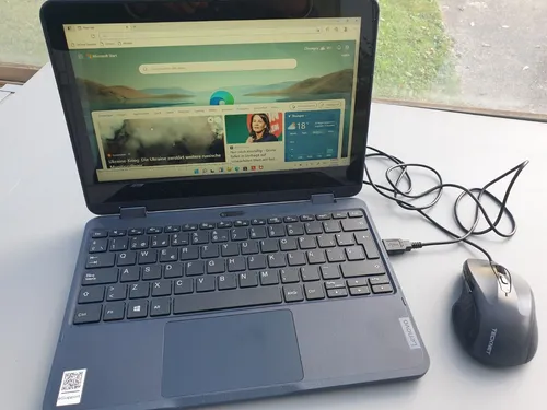 Notebook Lenovo 300W Gen 3 128GB SSD AMD 3015e 4GB RAM 11.6" - Blau