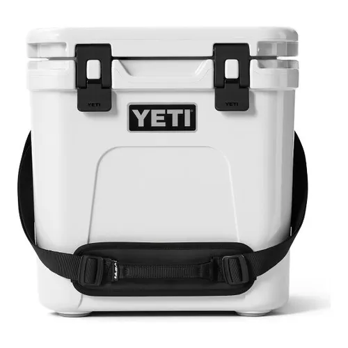 Yeti Roadie Kühlbox 44 cm weiß TAS071437 - Die Yeti Roadie Kühlbox bietet Platz für bis zu 33 Getränkedosen und hält sie dank innovativer Isolierung zuverlässig kühl. Ideal für Camping und Outdoor-Aktivitäten.