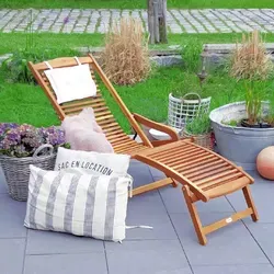 Casaria Gartenliege aus Akazienholz, klappbar mit Schaukelfunktion - Ergonomische Gartenliege aus robustem Akazienholz, klappbar und mit Kopfkissen für höchsten Komfort. Ideal für entspannte Stunden im Freien, bis 120 kg belastbar.