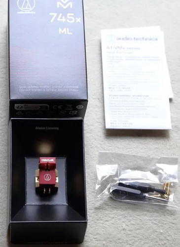 Audio Technica AT-VM745xML Tonabnehmer - MM Tonabnehmer in edlem Gold-Rot, universell einsetzbar für erstklassigen Klanggenuss bei Plattenspielern.