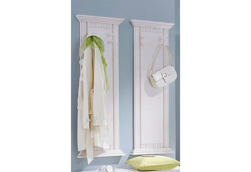 Home affaire Garderobenpaneel Rustic, 2er Set aus massiver Kiefer - Garderobenpaneel im Landhausstil, FSC®-zertifiziert mit dekorativen Fräsungen, ideal für einen charmanten Eingangsbereich.
