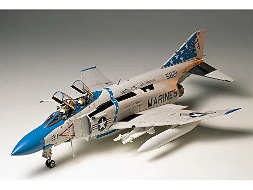 TAMIYA TM60306 1:32 McDonnell Douglas F-4J Phantom II Düsenjäger - Luftfahrt-Modellbausatz mit detailgetreuer Nachbildung, ideal für Sammler und Modellbau-Enthusiasten