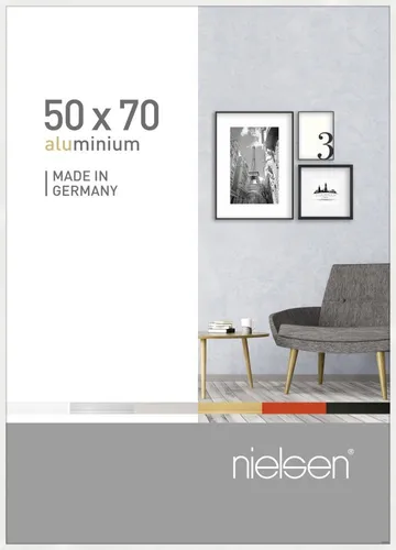 Alurahmen Pixel 50x70 cm in glänzend Weiß - Eleganter Bilderrahmen aus Aluminium für 50x70 cm große Fotos, ideal zur stilvollen Präsentation Ihrer Bilder. Das klare Glas schützt Ihre Erinnerungen optimal.