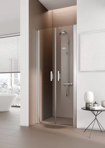 Kermi PEGA Pendeltür für Nische und Ecke - Duschkabine mit teilgerahmter Pendeltür aus 6 mm Sicherheitsglas, öffnet nach innen und außen. Hochwertige Materialien und flexible Installation für optimalen Spritzwasserschutz.