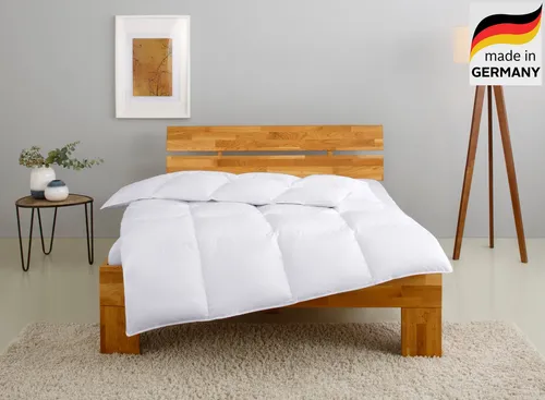 Federbettdecke OTTO HOME "RINA" – 135x200 cm & 155x220 cm, Made in Germany - Die Kassettenbettdecke >RINA< mit 70% Federn und 30% Daunen bietet optimalen Schlafkomfort. Dank der speziellen Steppung bleibt die Füllung an Ort und Stelle. Ideal für einen erholsamen Schlaf in verschiedenen Wärmeklassen.