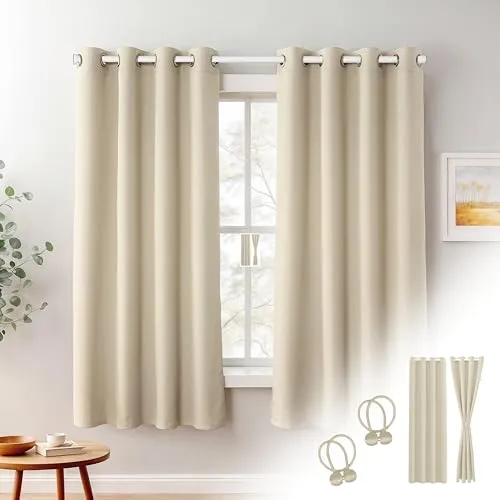 Cozyor Verdunklungsvorhänge Gardinen 2er Set mit Magnet-Raffhalter Thermogardine gegen Kälte, verdunkelnd, beige Driftwood, Gardine mit Ösen für Schlafzimmer, Wohnzimmer, Kinderzimmer 160x135 cm