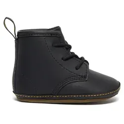 Dr. Martens 1460 Crib Mason Stiefel Schwarz EU 18 - Robuste Stiefel für die Kleinsten, gefertigt aus leichtem und flexiblem Leder. Rutschfeste Sohle unterstützt die ersten Schritte und sorgt für Komfort im Alltag.