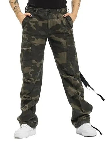 Brandit Women M65 Pants - Darkcamo, Größe: 27 - Damen-Hosen im Vintage Cargo Style, aus 100% Baumwolle mit regulierbarer Bundweite und Dehnfalten im Kniebereich für optimalen Komfort.