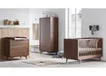QMM TraumMoebel Babyzimmer Kinderzimmer komplett Set Maddy Weiß Walnuss Schrank Kommode Bett (Walnuss)