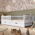 Crazy Pine Kinderbett mit Schublade 200x140cm – Massives Montessori Bodenbett aus Holz in Weiß mit Rausfallschutz – Crazy Basic