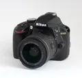 Nikon D3400 KIT AF-P DX VR 18-55 Nur 587 Auslösungen - Zustand: sehr gut