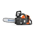 Husqvarna 225i Akku-Kettensäge mit 36V-Akku und Ladegerät - Leicht, kabellos, leise, 12″ Schiene, 20 m/s Kettengeschwindigkeit, ideal für Baumschnitt und Gartenpflege