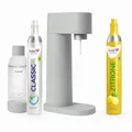 SodaTASTE Sparpaket: Mysoda Woody - Wassersprudler aus erneuerbarem Holzkomposit mit 1L BPA-freier Plastikflasche, CO2-Zylinder Classic + CO2-Zylinder Zitrone (Grau)