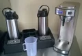 Gastro-Kaffeemaschine inkl. 2. Pumpkanne + 2er Kaffeestation + Meßbecher