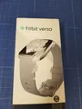 Fitbit Versa Smartwatch grau/silber gebraucht/used