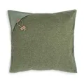 KNIT FACTORY - Hope Kissen - Modernes Dekokissen mit feinmaschigen Struktur - Couchkissen mit Füllung und Bezug - Quadratische Sofakissen - 50x50 - Grün