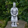 Chinesischer Terrakotta Krieger II Steinfigur 37 cm 3 kg Weißbeton frostsicher