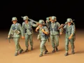 Tamiya WWII Figuren (5) Set Deutsch Manöver 1:35 Plastik Model Bausatz 35184
