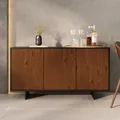 Sideboard ARTO mit 3 Türen, Kastanie Finish- modernes Sideboard mit Stauraum, robuste Anrichte, ideal für Wohn-, Ess- oder Flurbereich, harmonische Kombination aus Holzoptik und schwarzem Rahmen