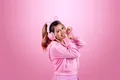 Kraken Kitty V2 Pro Over Ear Kopfhörer Kabelgebunden USB Typ-A (Pink)