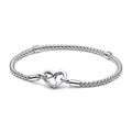 PANDORA Armband mit Infinity Herzverschluss aus Sterlingsilber in der Farbe Silber, Kompatibel mit PANDORA Moments Armbänder, Länge: 19cm, 592453C00-19