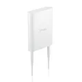 Zyxel AX1800 WiFi 6 Outdoor Access Point | für Kleine Unternehmen | Smart Mesh | Schutz nach IP55 | PoE Injektor Inbegriffen | Nebula App/Cloud oder Standalone [NWA55AXE]