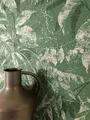 Newroom Tapete Grün Vlies Palmenblätter - Tropisch Floral Dschungel Glanz für Wohnzimmer Schlafzimmer