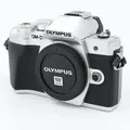 Olympus OM-D E-M10 mark III Gehäuse Gebrauchtware | Normale Gebrauchsspuren | 12 Monate Garantie