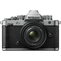 Nikon Z f Silber + NIKKOR Z 40mm f/2.0