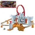 Hot Wheels Spielzeugauto Trackset Mario Kart Bowsers Festung Spielset & Die-Cast-Kamek im Maßstab 1:64, interaktives Spielen, mit Platz für über 30 Fahrzeuge, JHD24